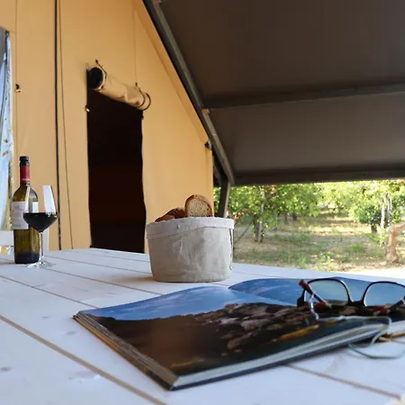 Agriturismo Vultaggio Farm stay *